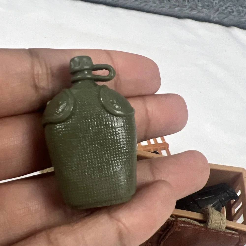 VTG GI Joe Pigeon Cage Back Pack w/ Grenade & Canteen 2000 Hasbro